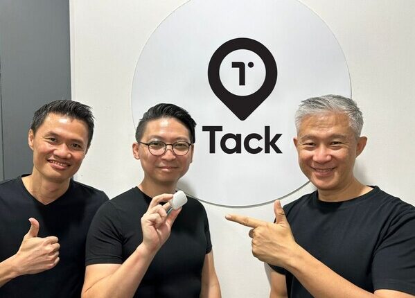 (L-R) Co-Founders Eric Yeo (COO); Justin Zhang (CEO); and Shane Chiang (CCO) of Tack One, a Singapore-based global location intelligence company with its first flood monitoring solution, Tack EVO FloodFinder™.