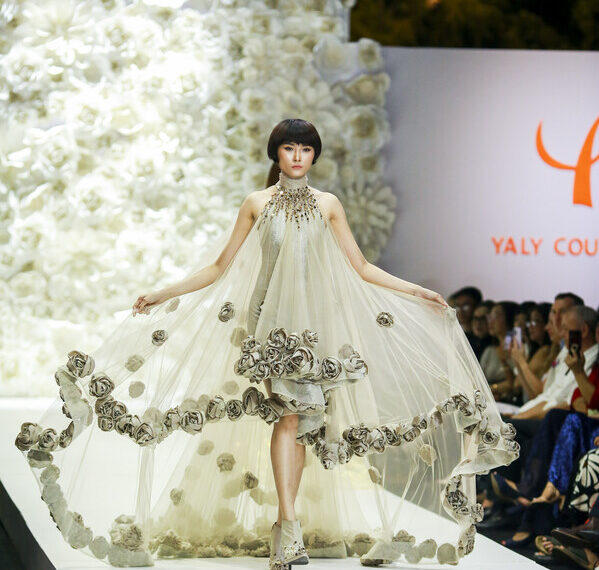 "The Edge of Elegance" collection was designed by Ms. Trinh Diem Quynh in collaboration with Casper Bosman