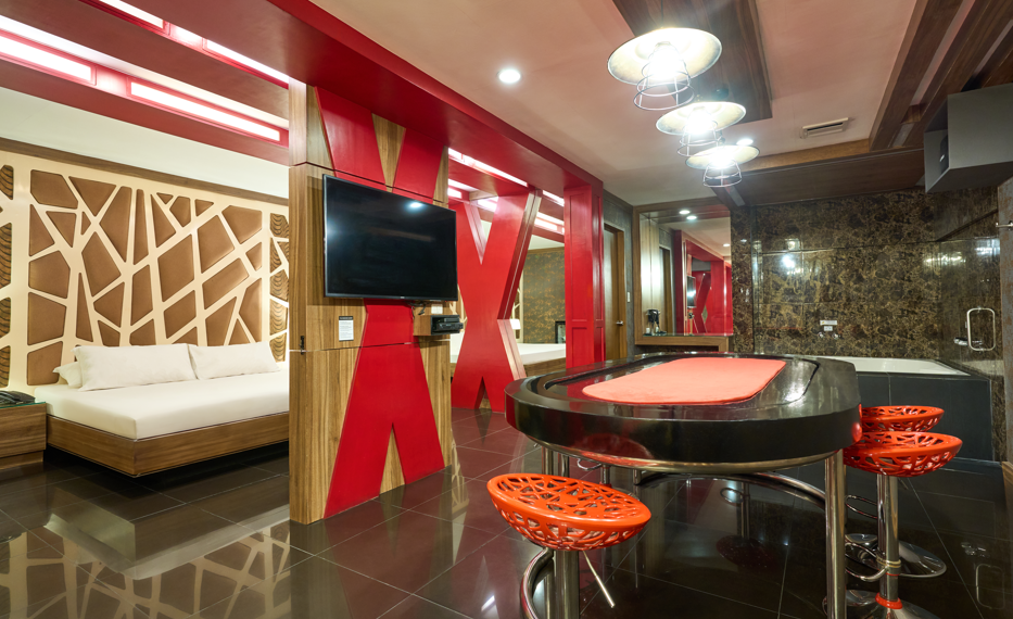 Check in tayo Victoria Court reveals secrets on popular themed suites