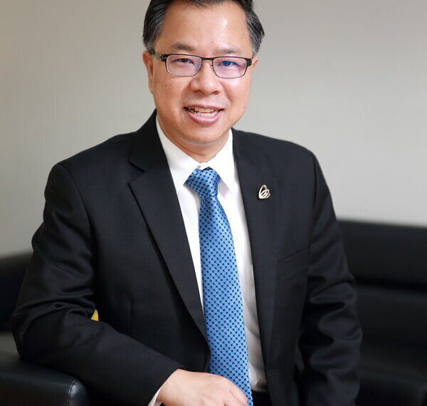 Mr. Narit Therdsteerasukdi, Secretary General of the BOI, announced that applications for investment promotion in the first half of 2024 increased 35% on year to a combined value of 458.4 billion baht (US$12.8 billion). Key sectors include electronics and electrical appliances, automotive, chemicals, and data centers. FDI grew by 16%, with major contributions from Singapore, China, and Hong Kong. The BOI plans to attract more investments in semiconductors and EVs with upcoming roadshows in Asia.