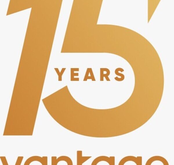 Vantage 15 Logo Logo