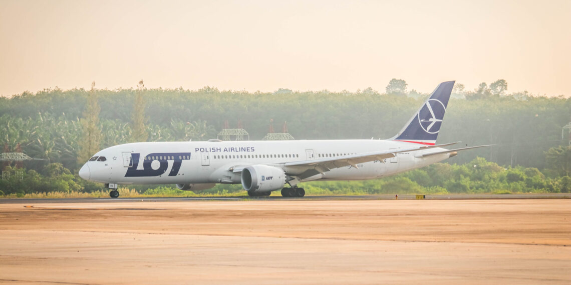 TAT Welcomes LOT Polish Airlines’ First Warsaw-Krabi Charter Flight